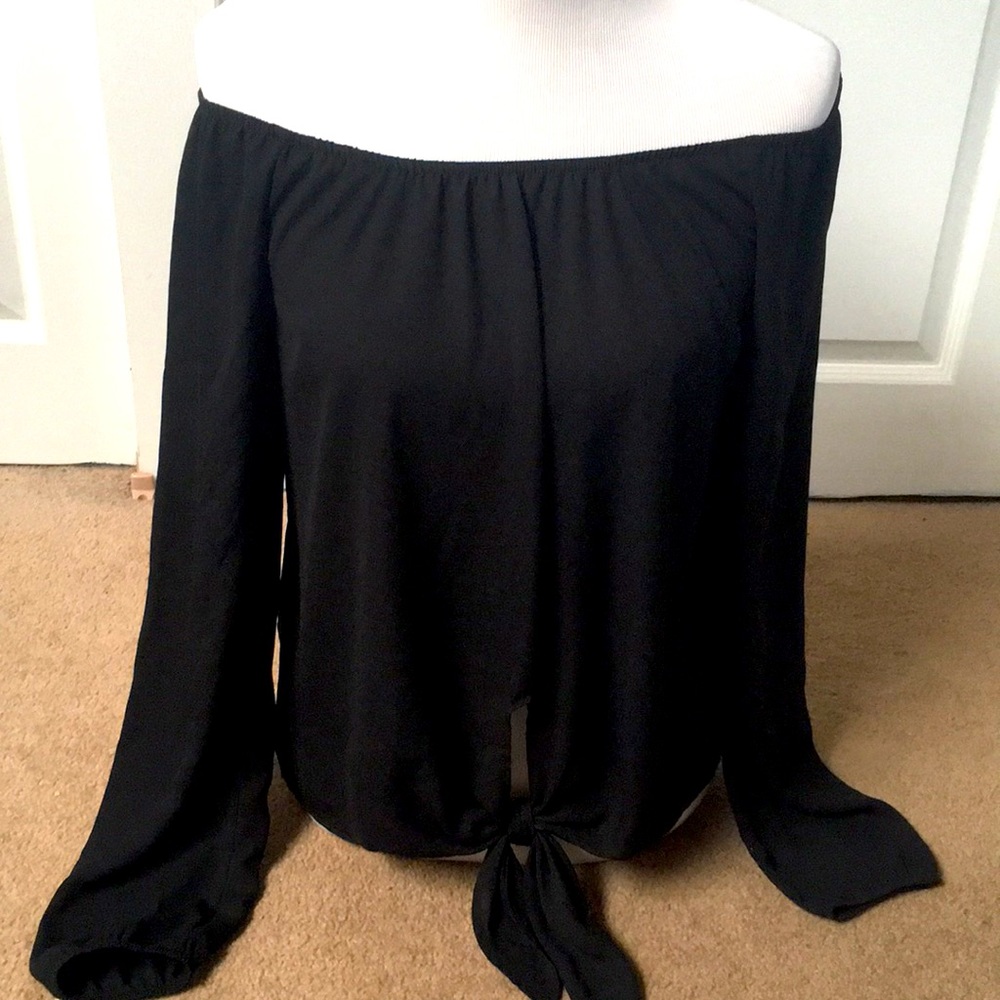 Great Saks Fifth Avenue Black Off The Shoulder Blouse